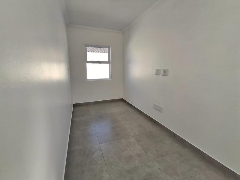 3 Bedroom Property for Sale in Golden Mile Western Cape